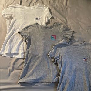 Women’s Vineyard Vines graphic tees – bundle of 3!!